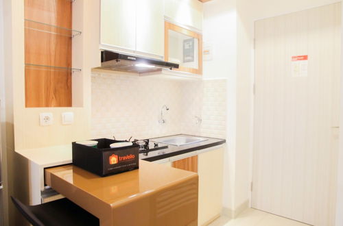 Photo 12 - Comfortable Studio Apartment @ Grand Kamala Lagoon