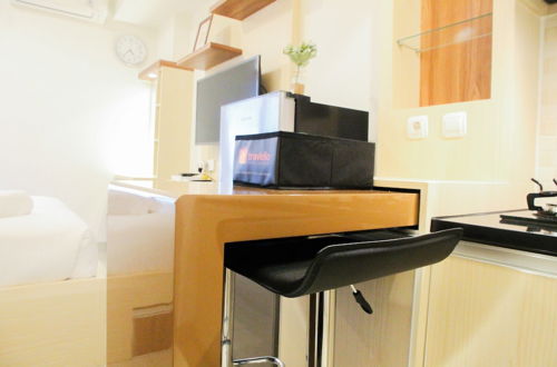 Photo 13 - Comfortable Studio Apartment @ Grand Kamala Lagoon