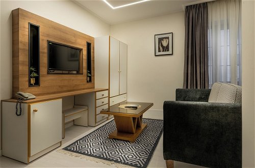 Foto 6 - Prestige Hotel Suites