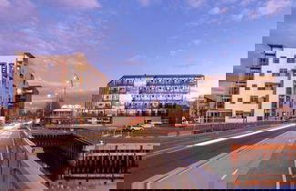 Foto 1 - Quest Port Adelaide