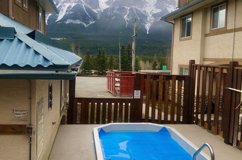 Photo 19 - Banff Boundary Lodge 2 BR Condo & studio