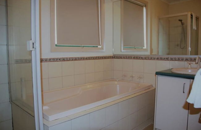 Mt Waverley Townhouses - Photo 23