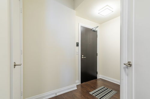 Photo 2 - GLOBALSTAY. 2 Bedroom Apartments near Casa Loma