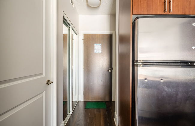 Beautiful Condos In the Heart of Downtown by GLOBALSTAY - Foto 14
