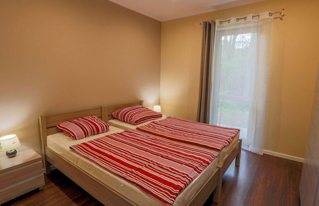 Fantastic Bungalow in Lagów with Hot Tub - Photo 2