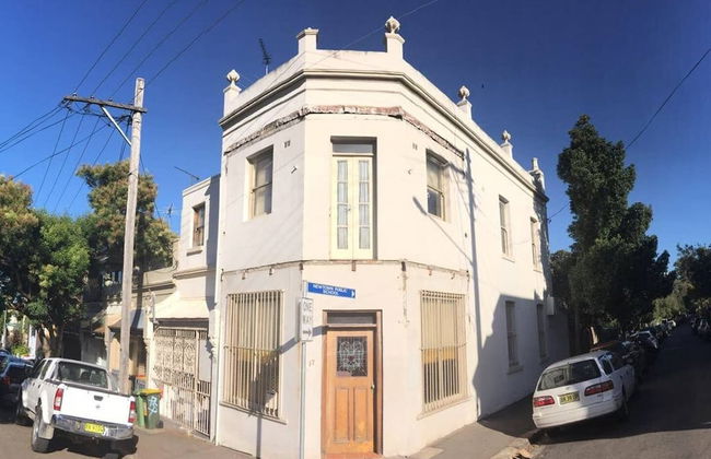 Spacious 3 Bedroom Terrace in Newtown - Foto 1