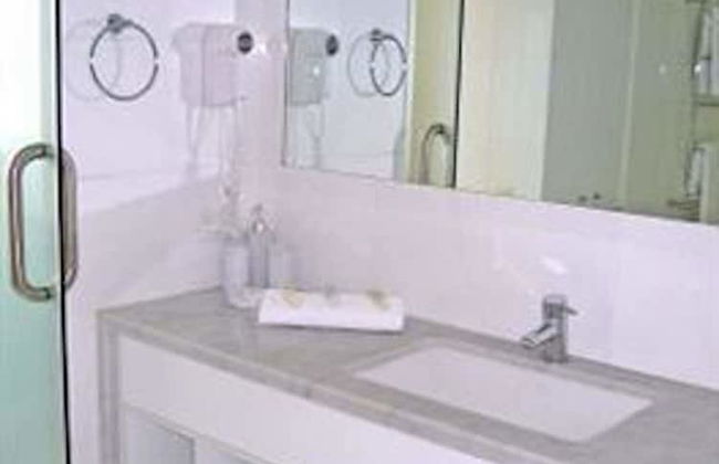 Peninsular Beachfront Resort - Foto 42