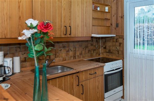 Photo 9 - 6 Person Holiday Home in Farvang