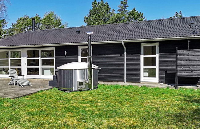 6 Person Holiday Home in Albaek - Foto 1