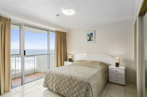 Photo 9 - Surfers Beachside Holiday Apartments