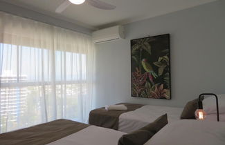 Photo 1 - Surfers Beachside Holiday Apartments