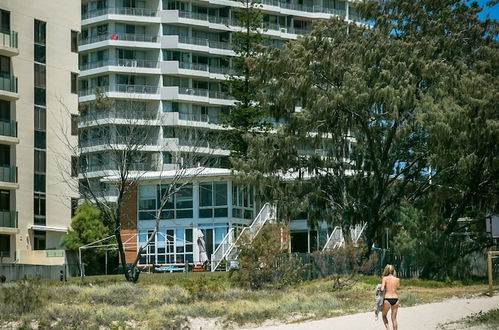 Photo 48 - Surfers Beachside Holiday Apartments