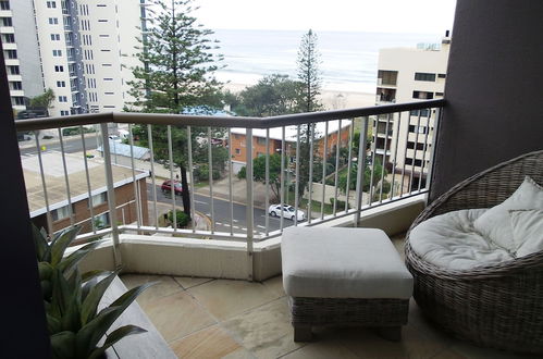 Photo 5 - Surfers Beachside Holiday Apartments