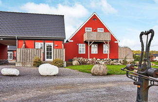 Photo 1 - 5 Person Holiday Home in Aakirkeby