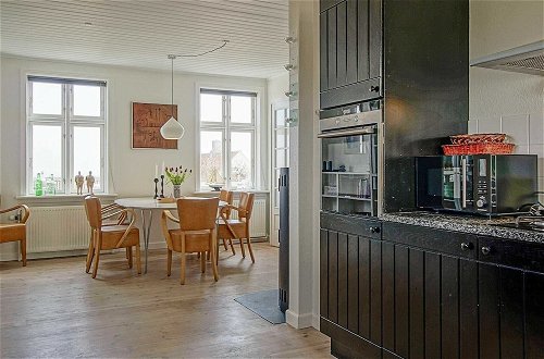 Foto 11 - Quaint Holiday Home in Bornholm near Sea