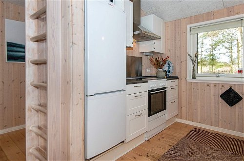 Foto 6 - Spacious Holiday Home in Jutland With Whirlpool