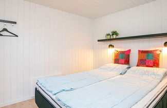 Photo 3 - 6 Person Holiday Home in Lokken