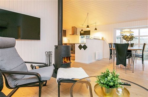 Photo 15 - 6 Person Holiday Home in Lokken