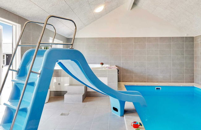 24 Person Holiday Home in Grenaa - Foto 3