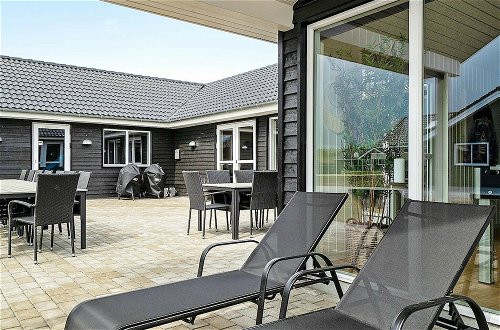 Foto 29 - 24 Person Holiday Home in Grenaa