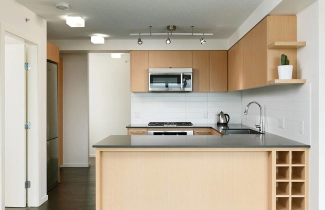 Convenient 2bdr 2BA Richmond Centre Condominium - Foto 4