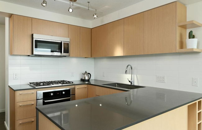 Convenient 2bdr 2BA Richmond Centre Condominium - Foto 3