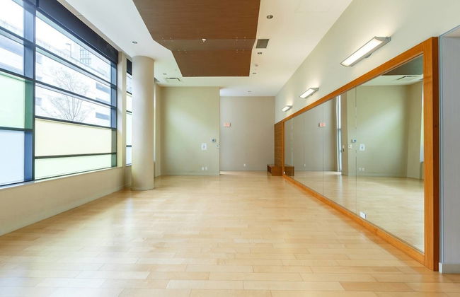 Convenient 2bdr 2BA Richmond Centre Condominium - Foto 13