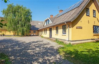 Foto 1 - Cozy Holiday Home in Thyholm With Swimming Pool