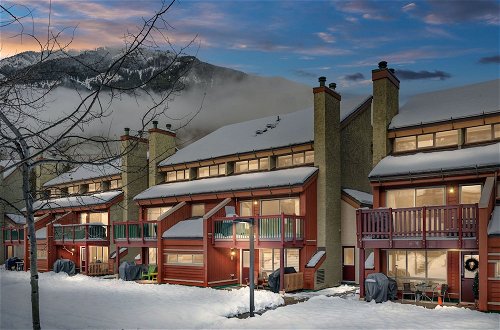 Photo 31 - CENTRALLY Located 3-Br Home | TRUE Ski In/Out | FREE access to Pools & Hot Tubs