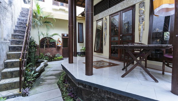 Entrada (vista interior)