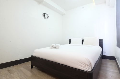 Photo 2 - Spacious Apartment at Green Bay Pluit