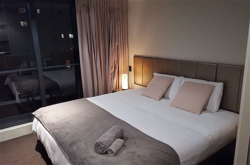 Foto 8 - Auckland CBD Modern 2 Bedroom Apartment