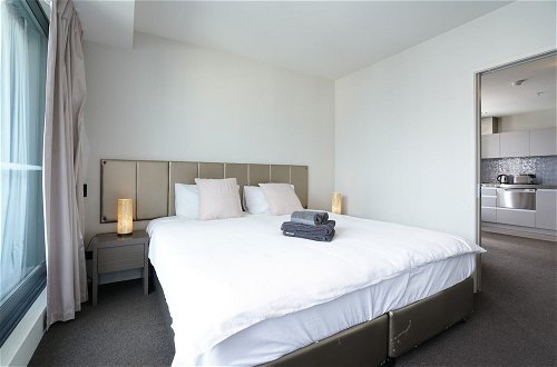 Foto 5 - Auckland CBD Modern 2 Bedroom Apartment
