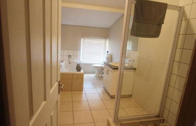 Clanwilliam Accommodation - Photo 11