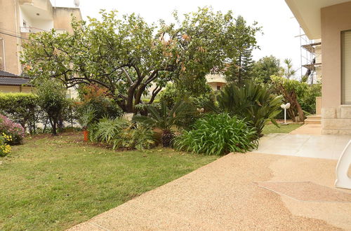 Photo 1 - The Garden Apartment