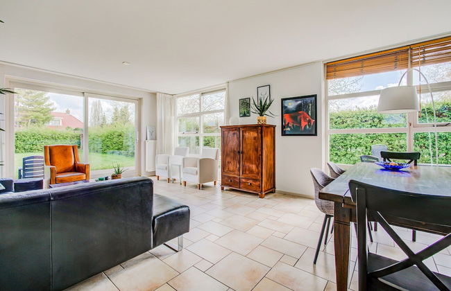 Lovely Holiday Home in Zeewolde With a Swimming Pool - Photo 8