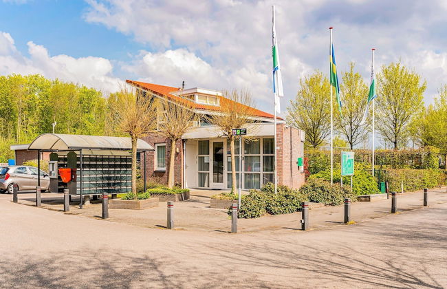 Lovely Holiday Home in Zeewolde With a Swimming Pool - Photo 36