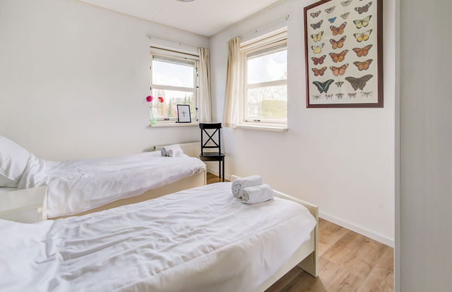 Lovely Holiday Home in Zeewolde With a Swimming Pool - Photo 17