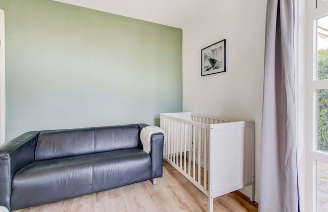 Lovely Holiday Home in Zeewolde With a Swimming Pool - Photo 20