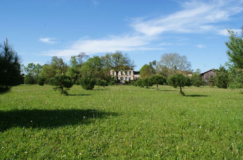 Foto 16 - Chateau de Grenier Gite