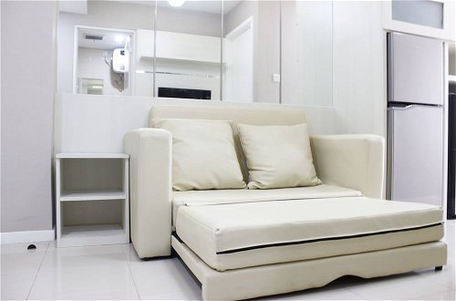 Foto 7 - Luxurious 1BR Apartment @ Parahyangan Residence
