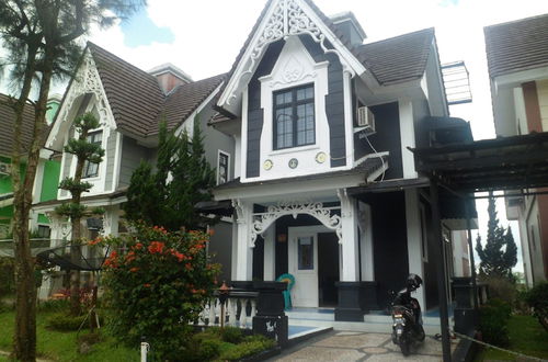 Photo 28 - Villa Kota Bunga Mawar