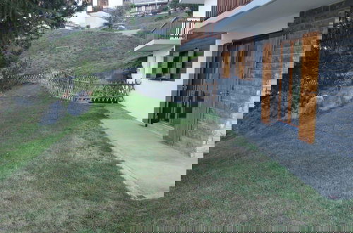 Photo 9 - Pleasing Apartment With Patio in Hills