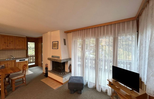 Gracious Apartment With Patio in Hills - Foto 6