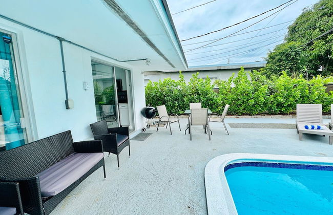 Tropical Villa King Bed Pool Top Location - Foto 15