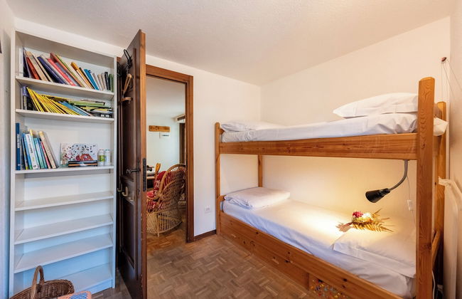 Graceful Apartment In Courmayeur - Photo 3