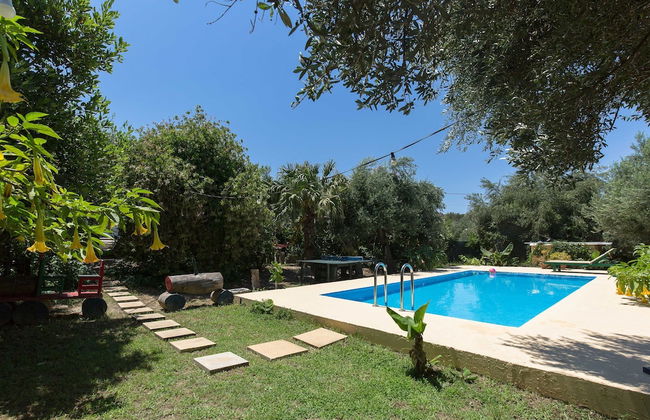 Sofiana s Garden Retreat w Private Pool - Foto 25