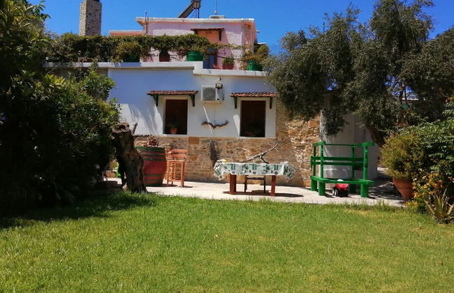 Sofiana s Garden Retreat w Private Pool - Foto 37