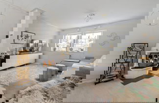 Photo 2 - Modern Villa Stockholm