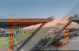 Foto 3 - Studio With Great Rooftop Pool